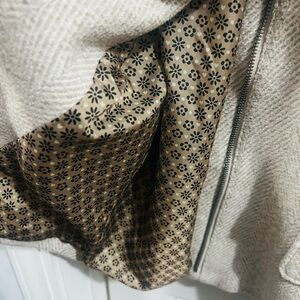 Girls size 7/8 pea coat.